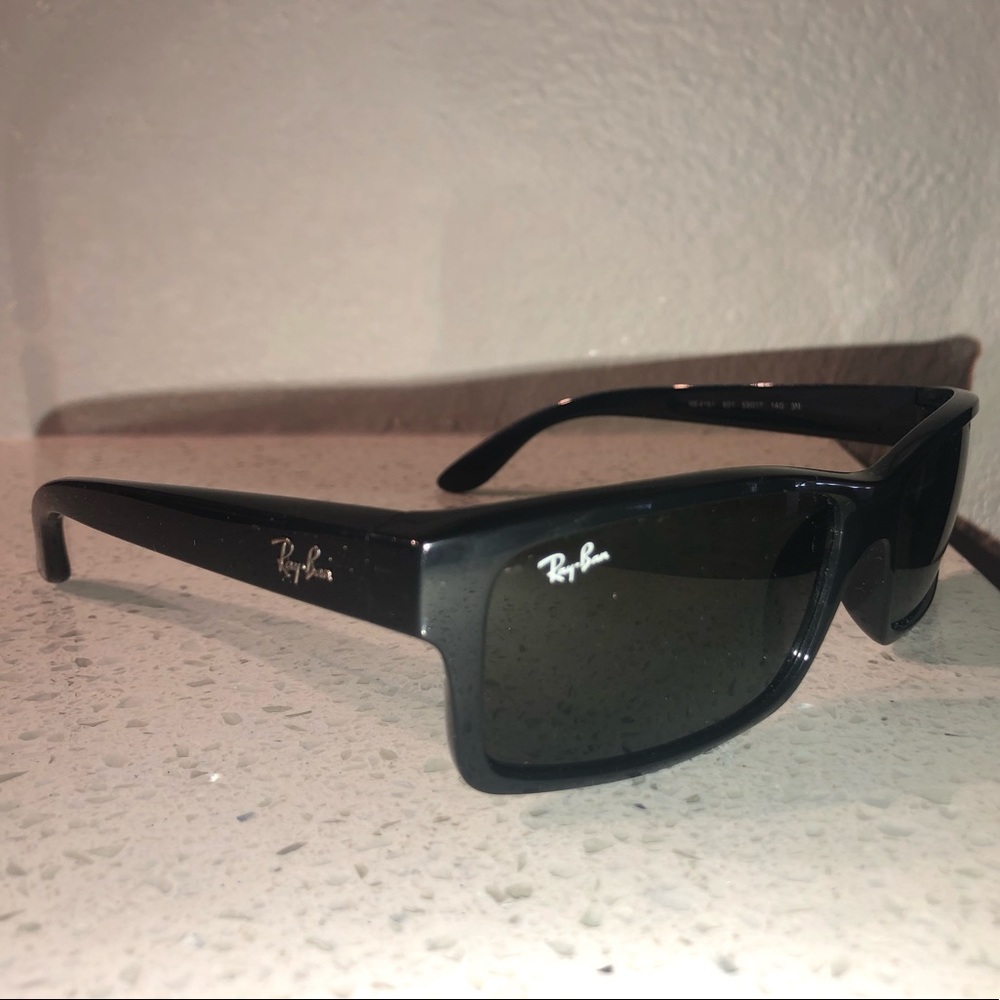 Men’s Ray Ban sunglasses